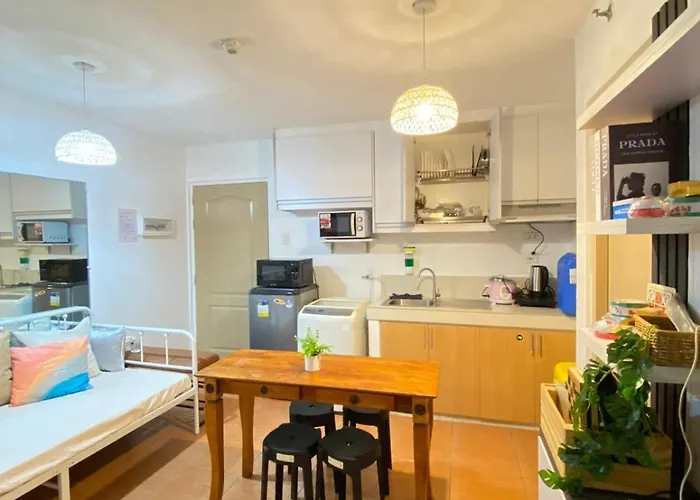 Your Comfort Zone Staycation2 *